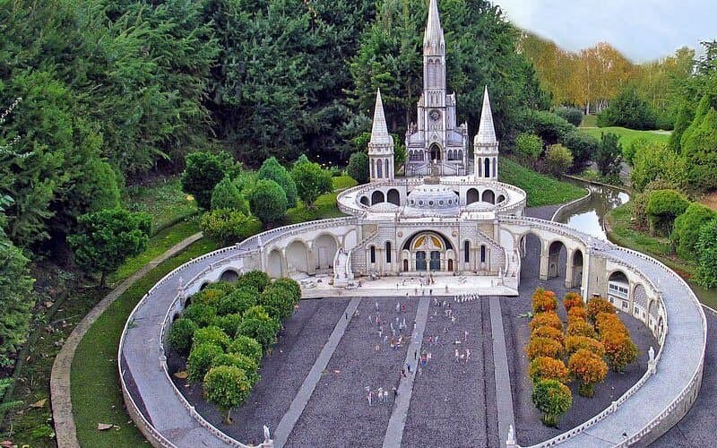 AVE MARIA JUBILEE PILGRIMAGE AND THE THREE MAJOR MARIAN SHRINES OF EUROPE image 4